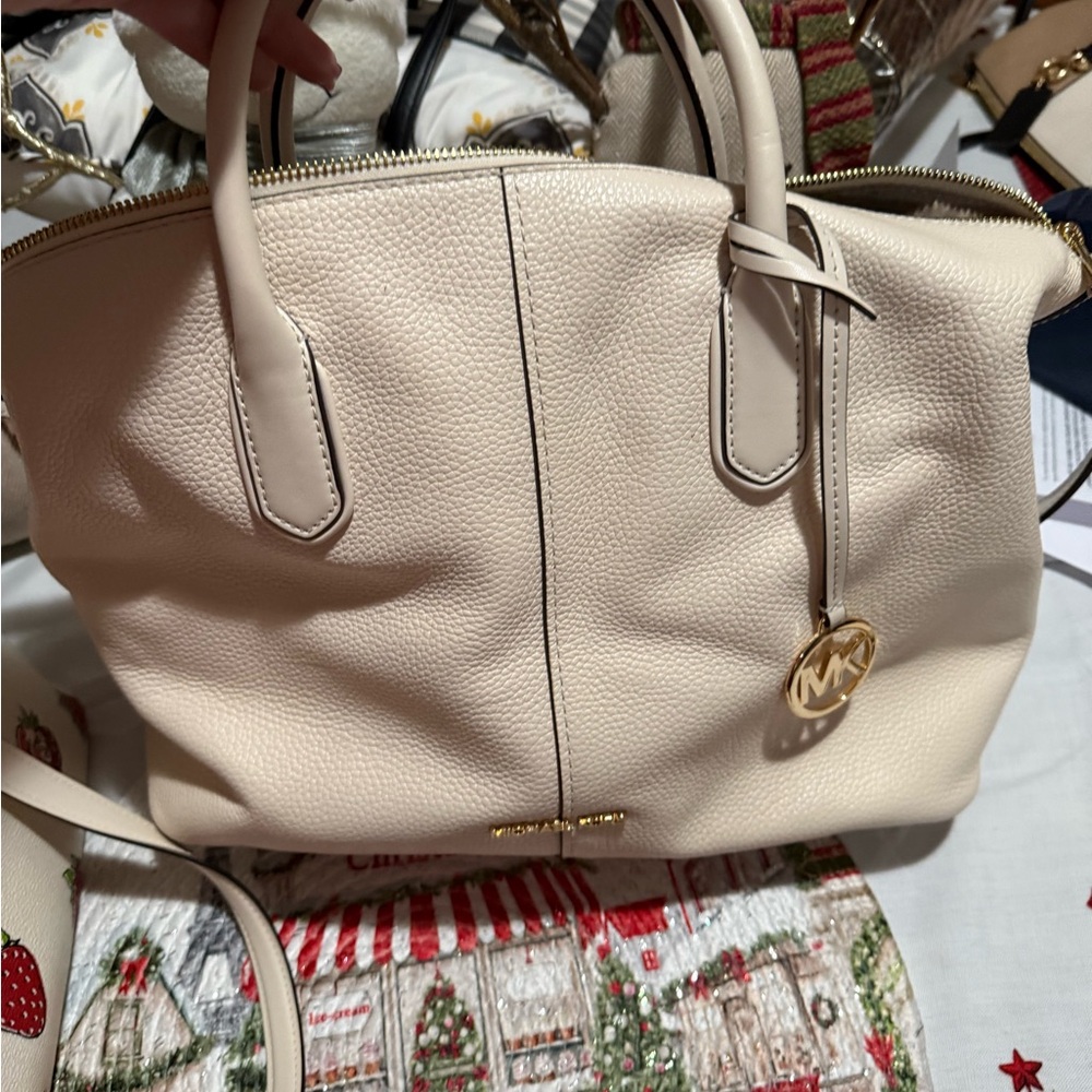 Michael Kors Off-White Leather Tote